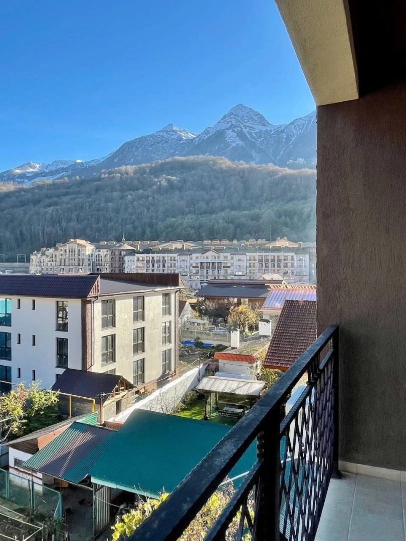 Квартира Просторная студия с террасой напротив отеля Мариотт