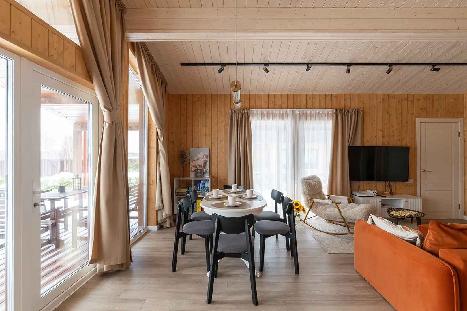 Частный дом Уютный домик вдали от шумного города