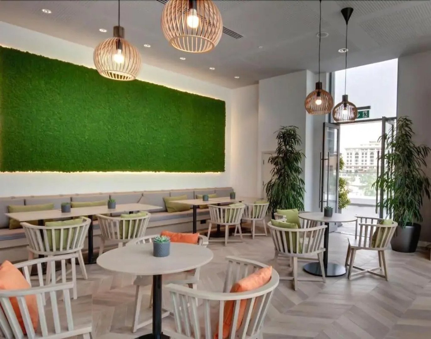 Отель IntercityHotel Dubai Jaddaf Waterfront