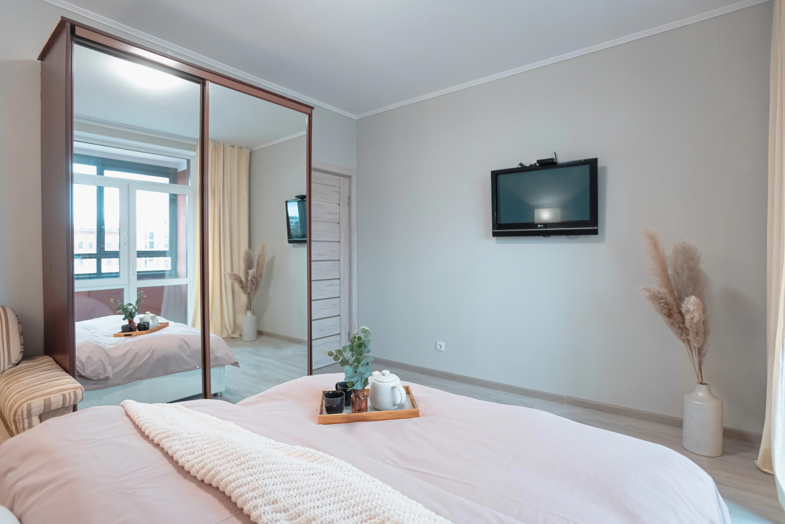 Квартира ApartHause напротив ЖД вокзала в ЖК Мельница