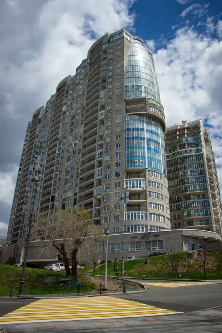 Апартаменты Central Place Vladivostok Премиум с видом на Мосты и Залив (4)