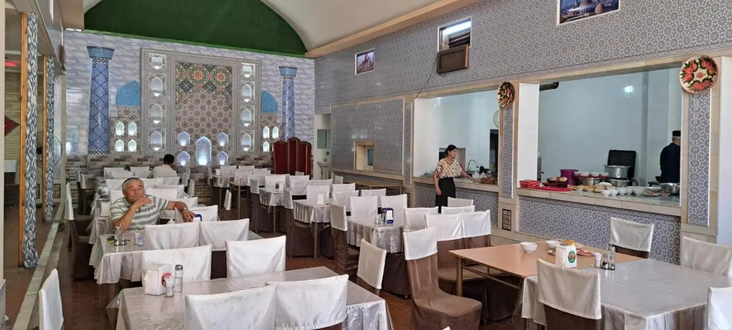 Отель The Royal