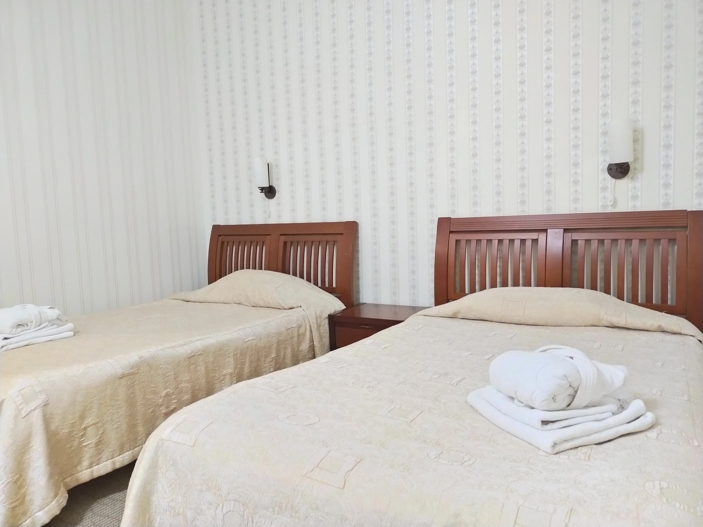 Отель Алем Плюс