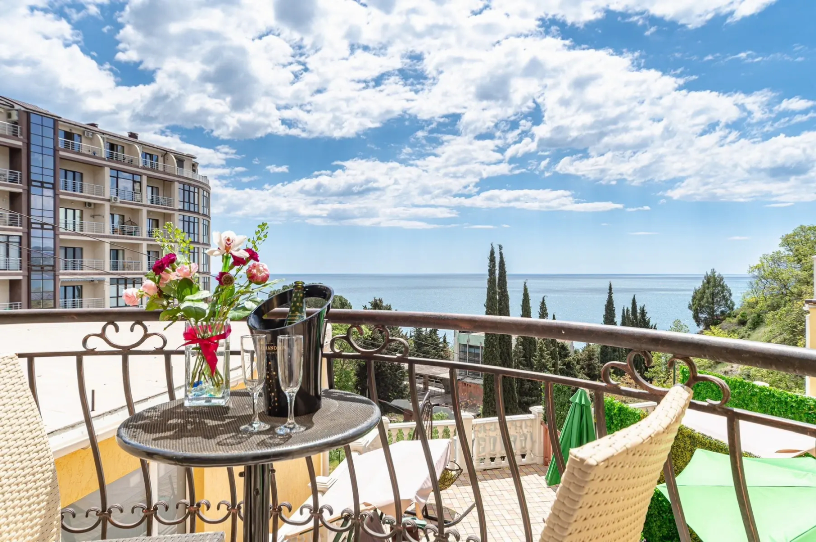 Апартаменты с Видом на Море