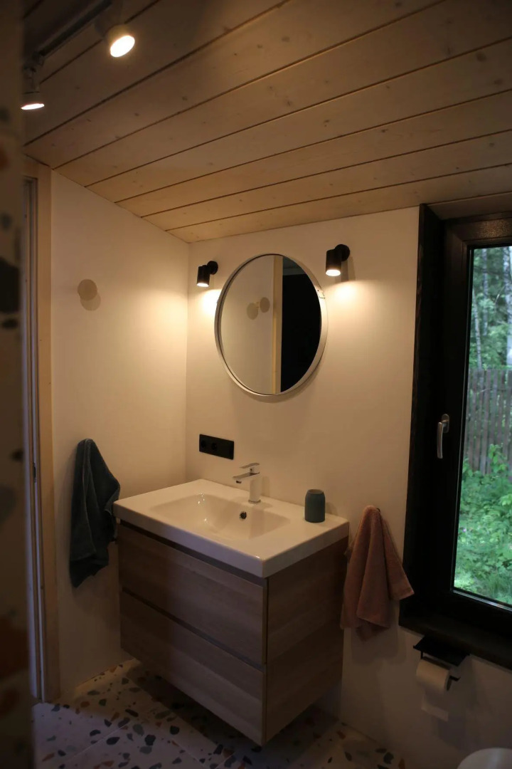 Частный дом Iris House