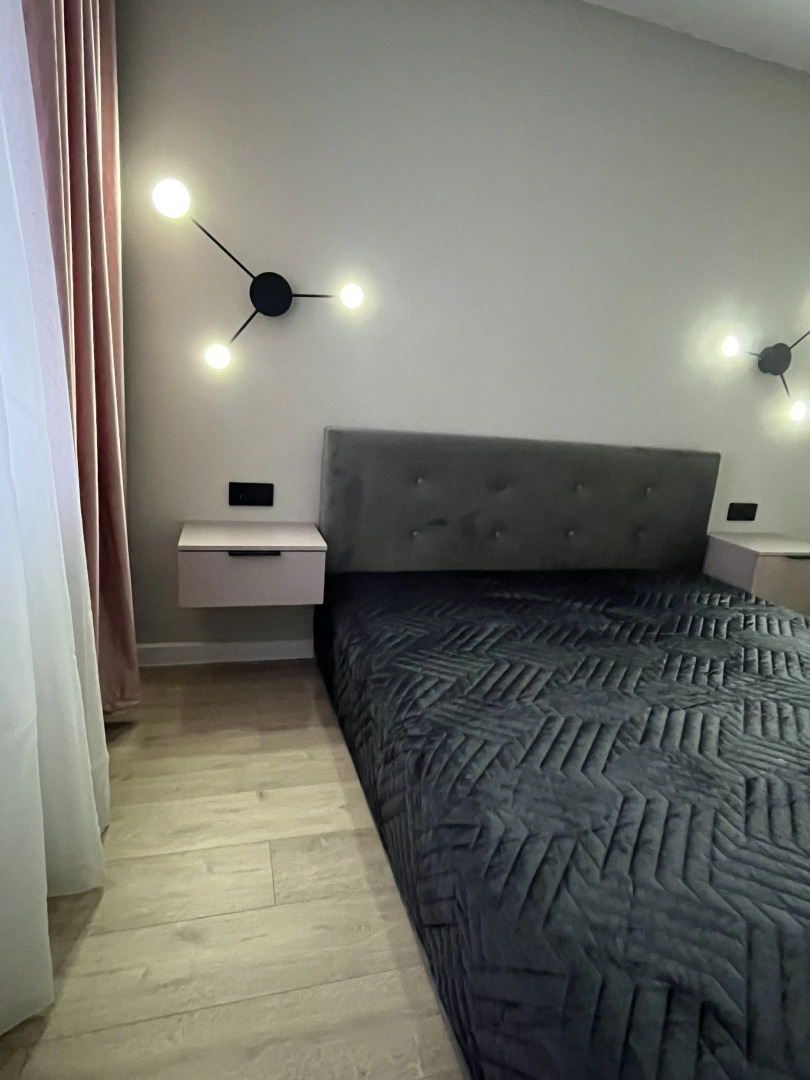 Квартира с Петропавловскими прудами