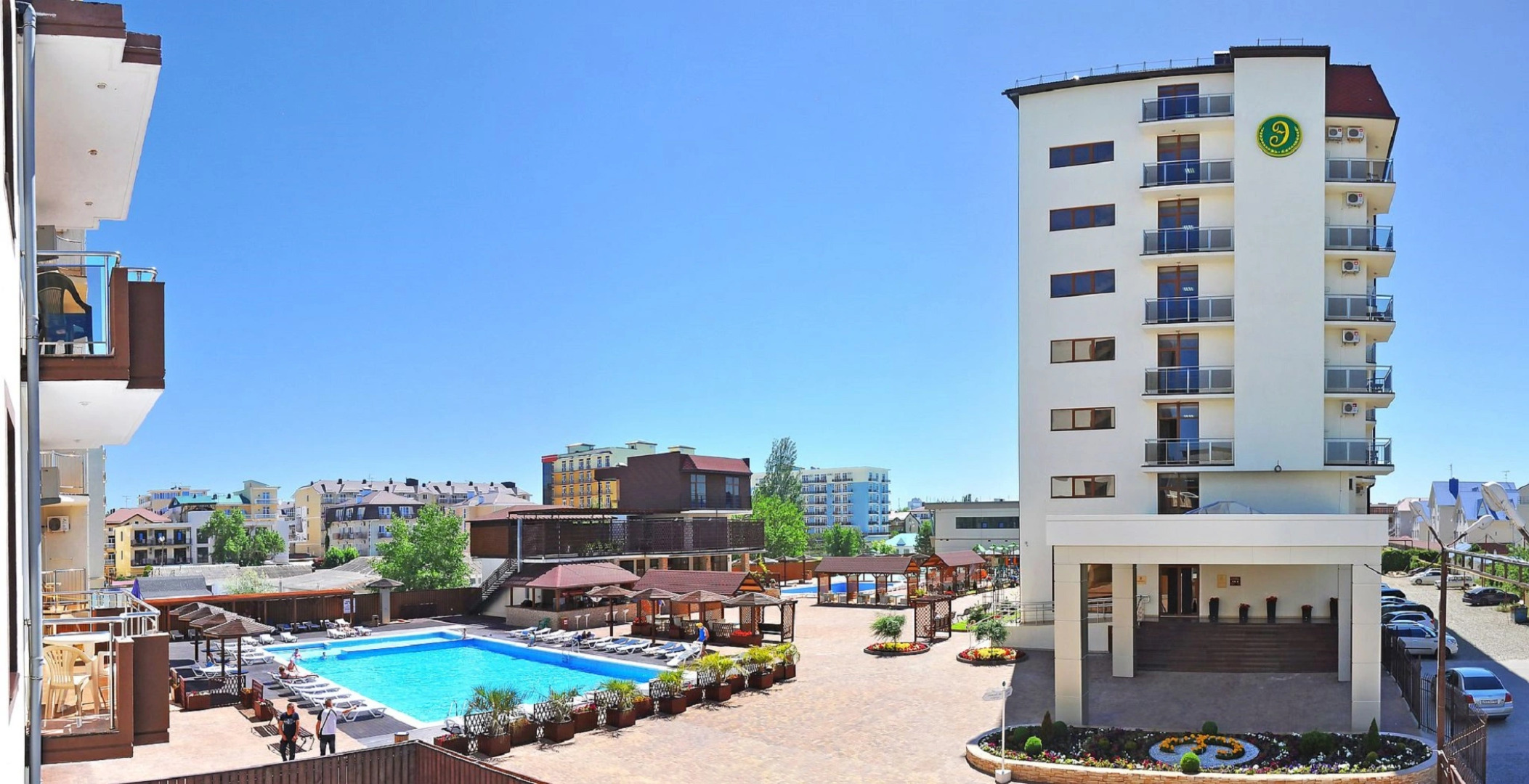 Отель Эмеральд