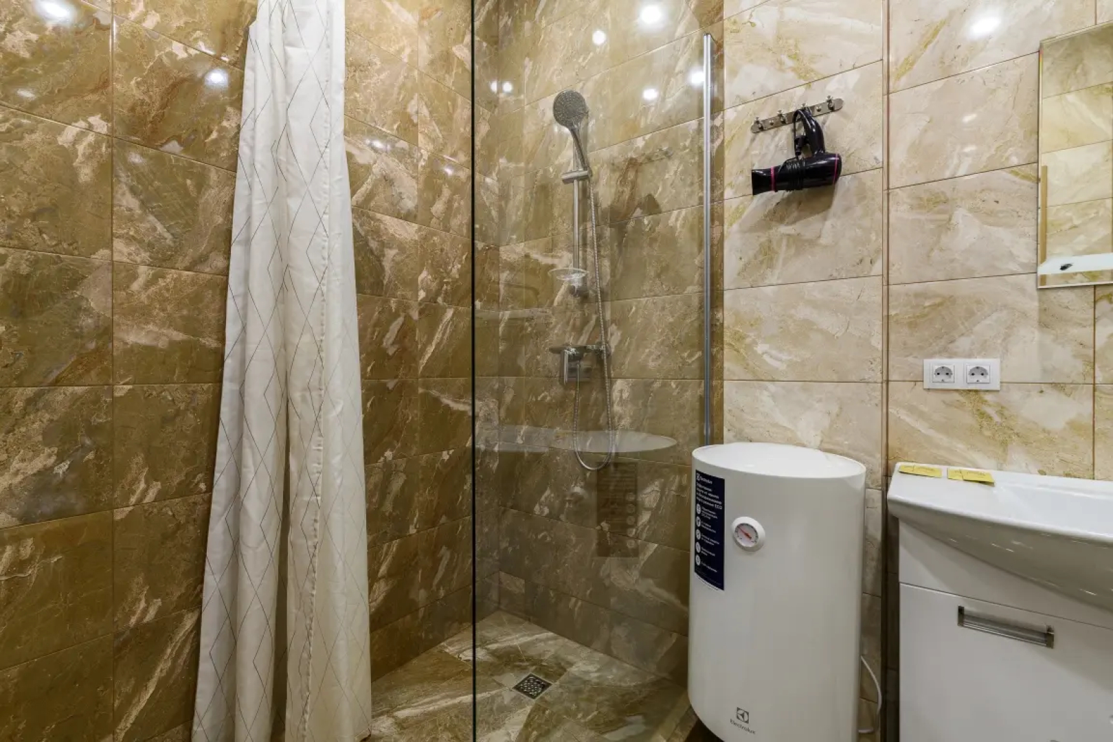 Апартаменты Sergeew Apartments Семейный апартамент в тихом Центре