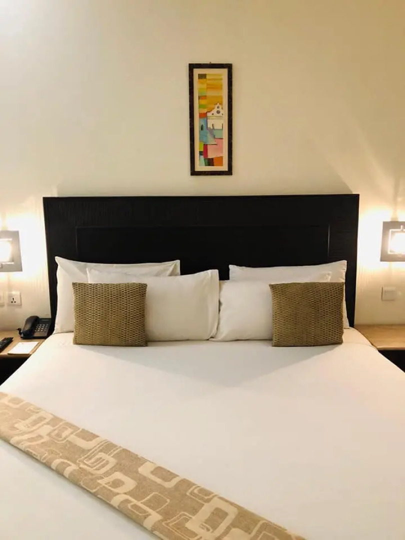 Отель Royal Lahore