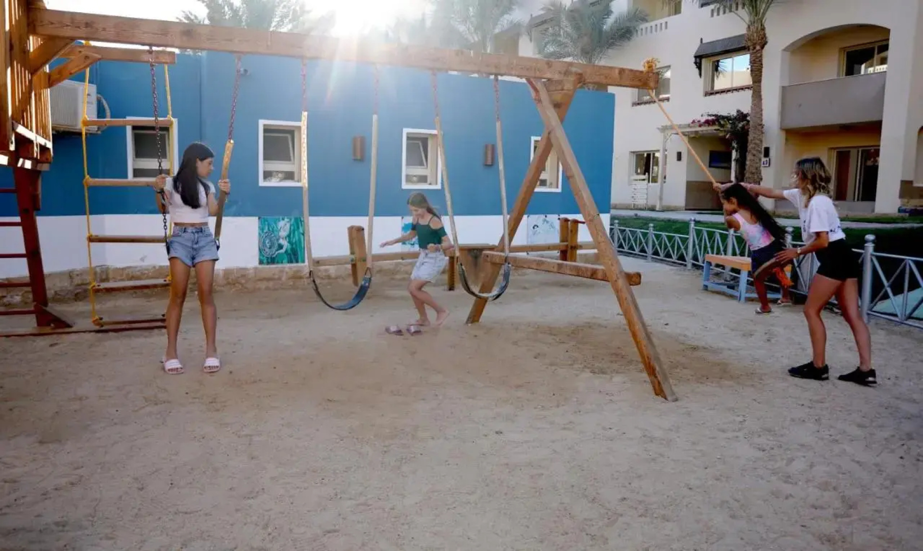 El Karma Aqua Beach Resort