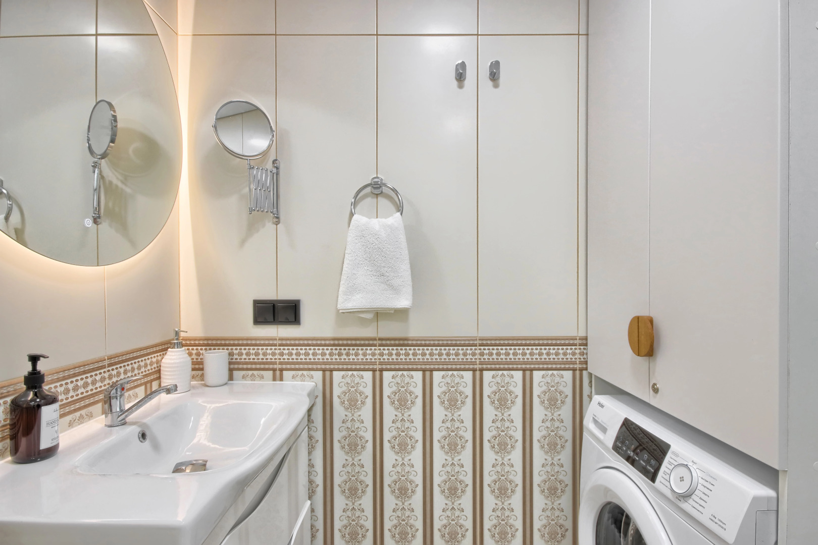 Апартаменты MyhomeYourhome на Большеохтинском пр-те 15к2