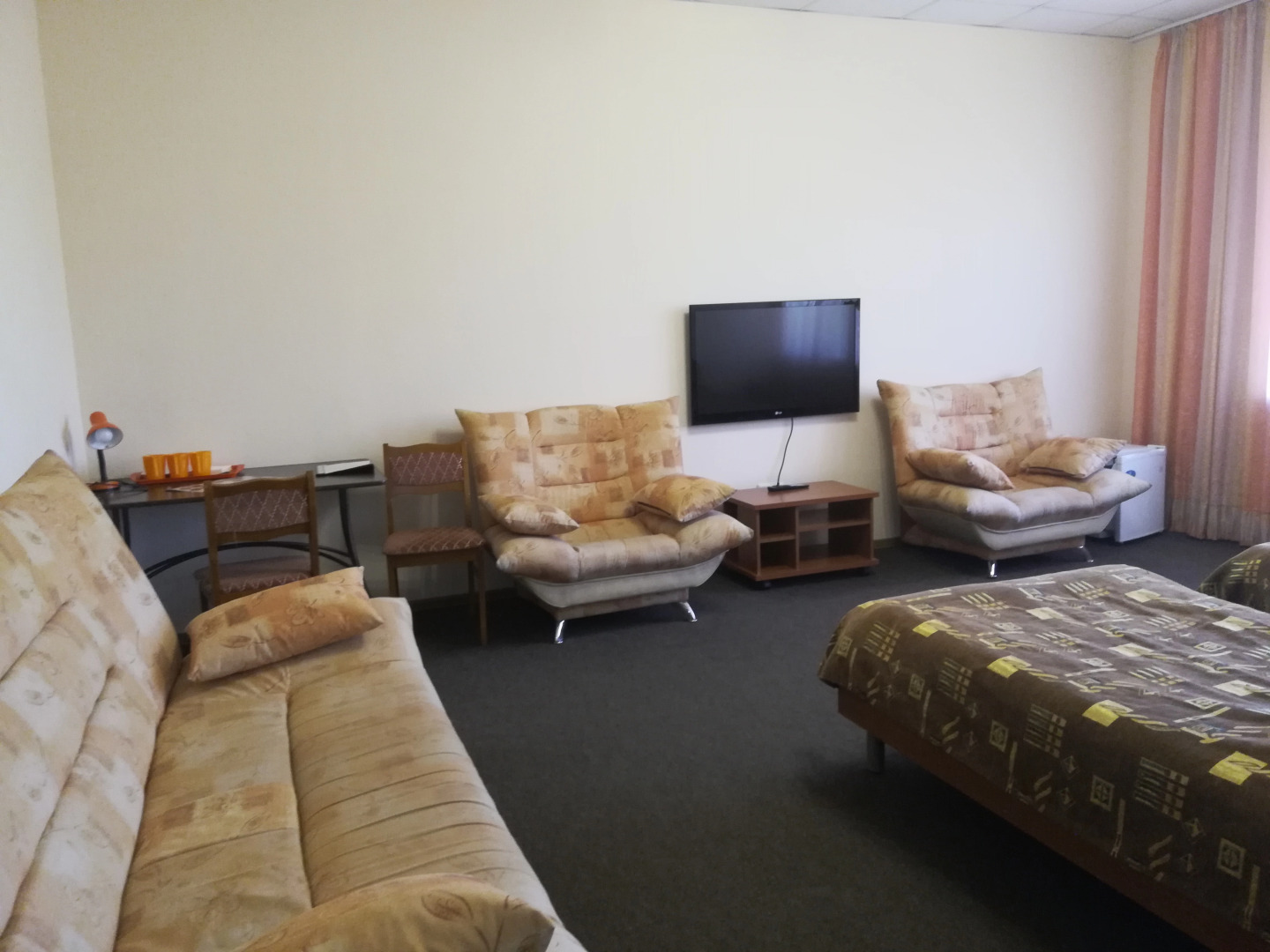 Отель Круиз