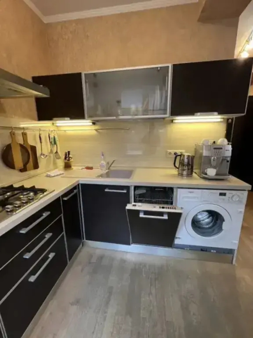 Квартира на Дмитриевой 13Б