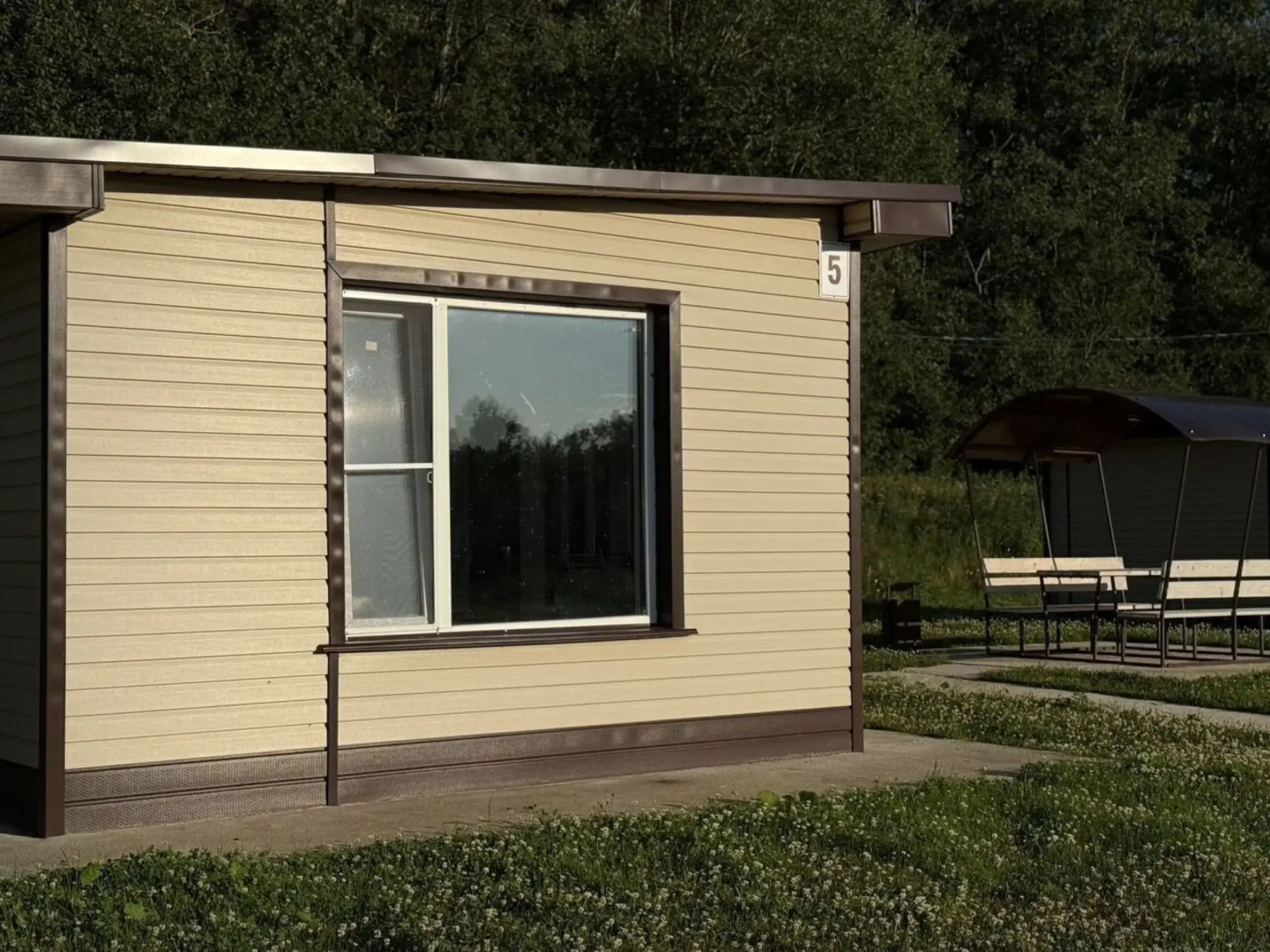 Частный дом в леcу рядом с Вязьмой у peки