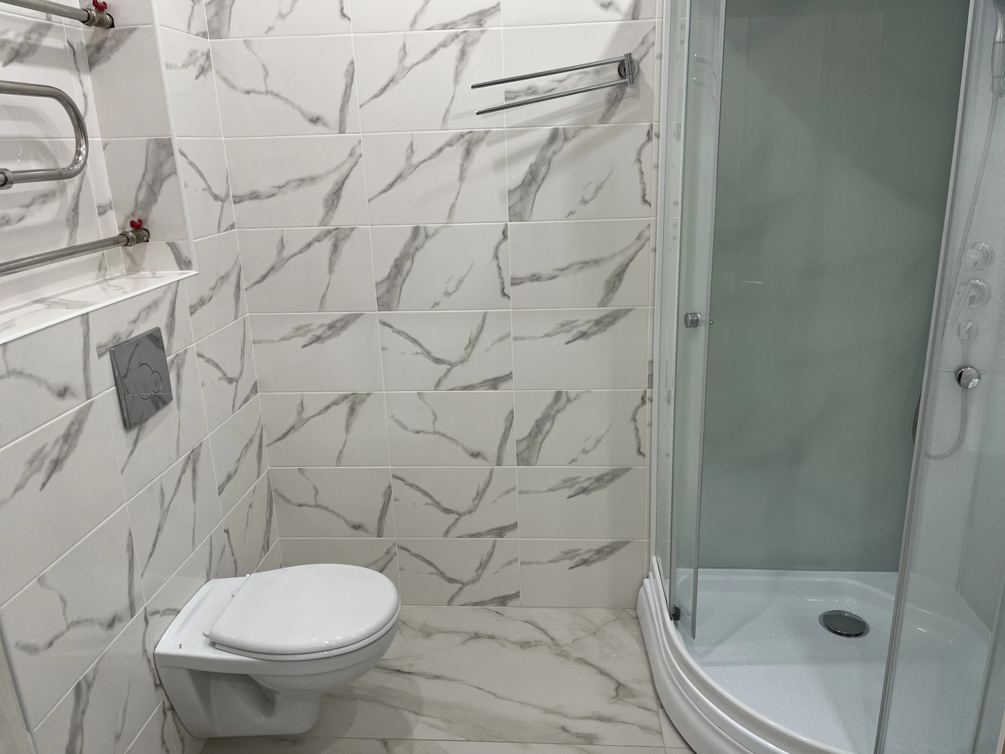 Квартира 1-комнатная студия в новом высотном доме. Кирова 11