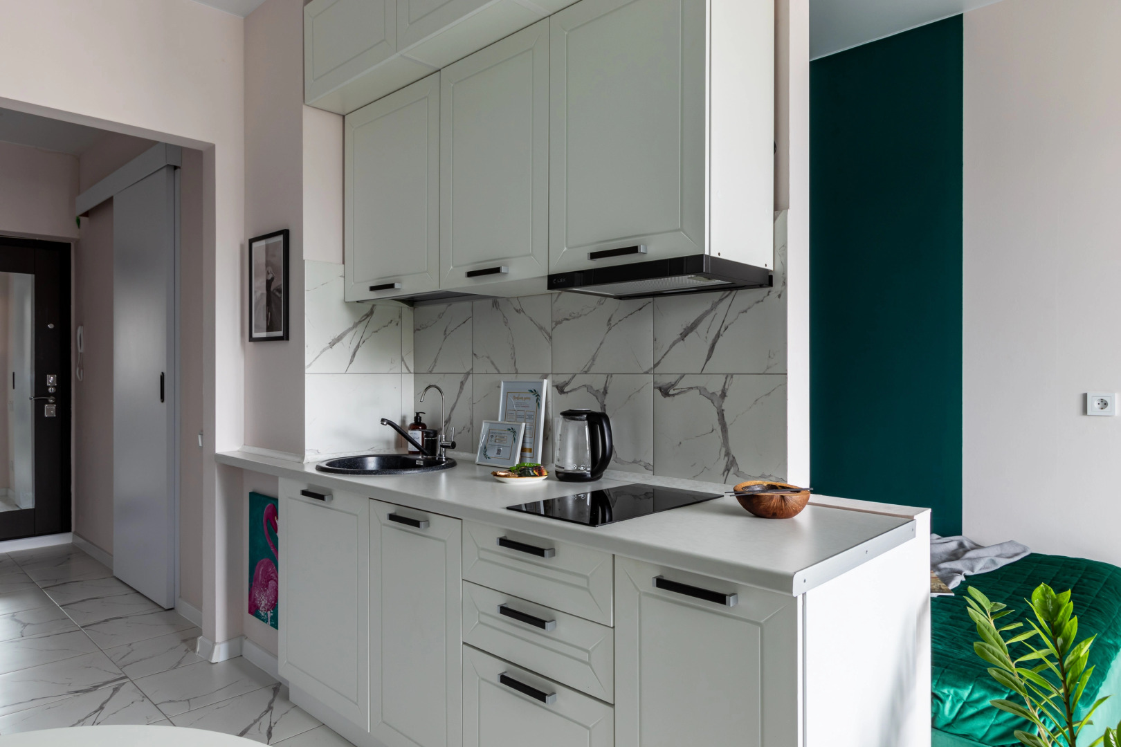 Квартира RoomyRoom Emerald