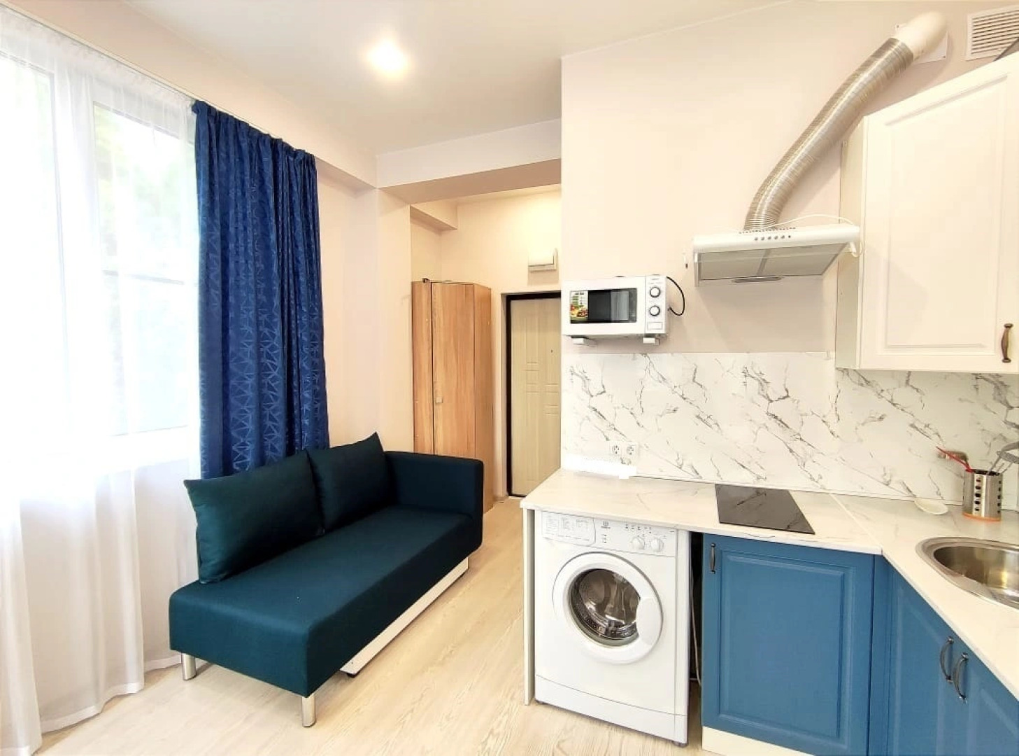 Апартаменты Кутаисская 1