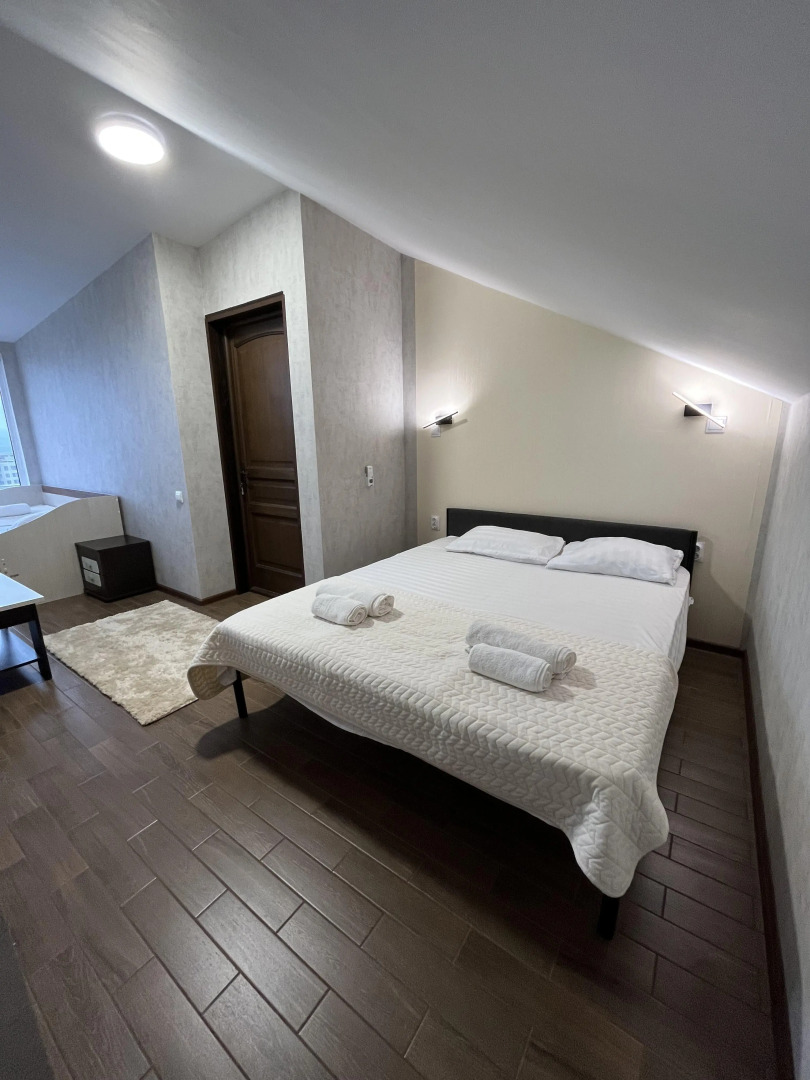 Na Pontiyskoy 16 Guest House