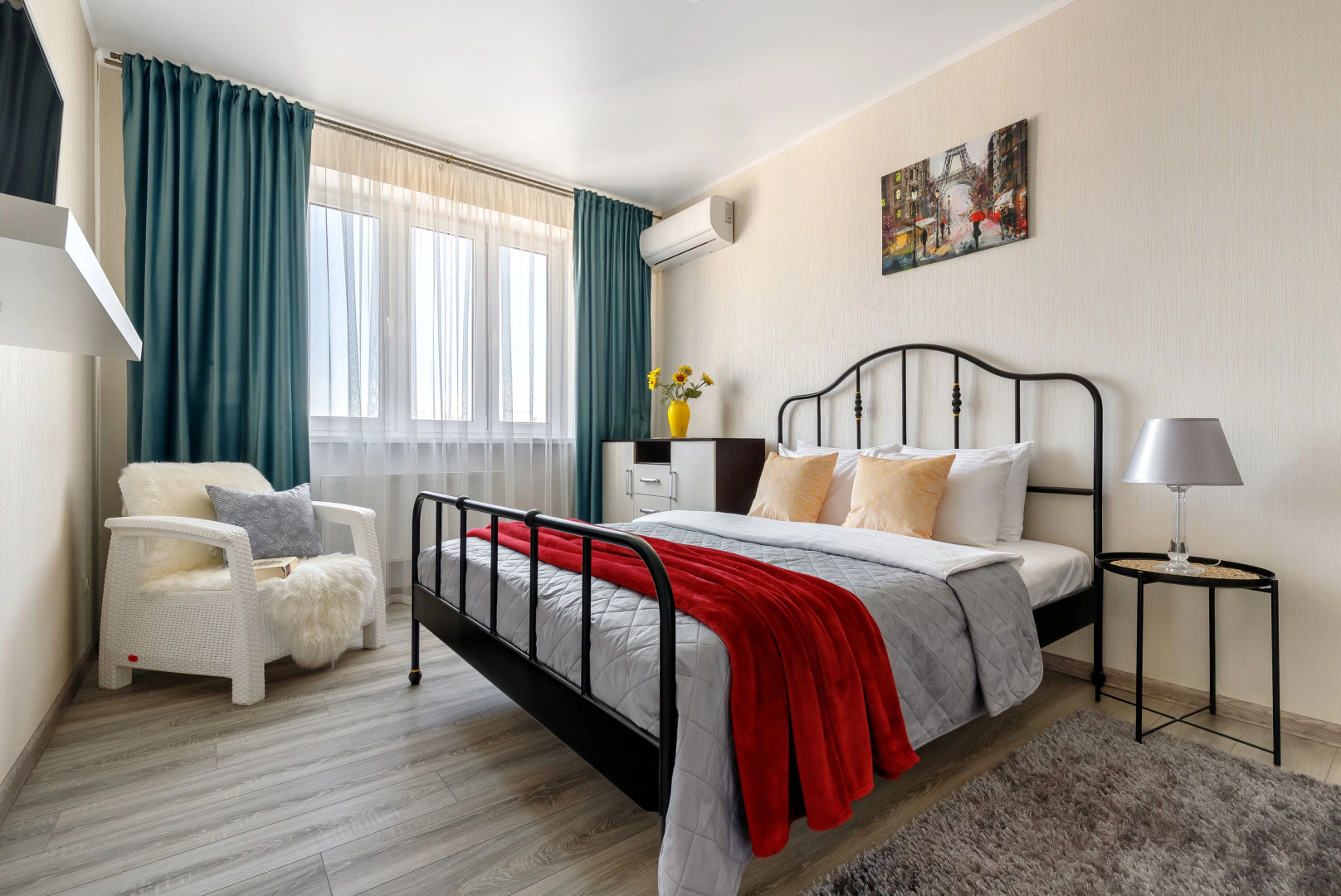 Апартаменты на улице Коммунаров 270