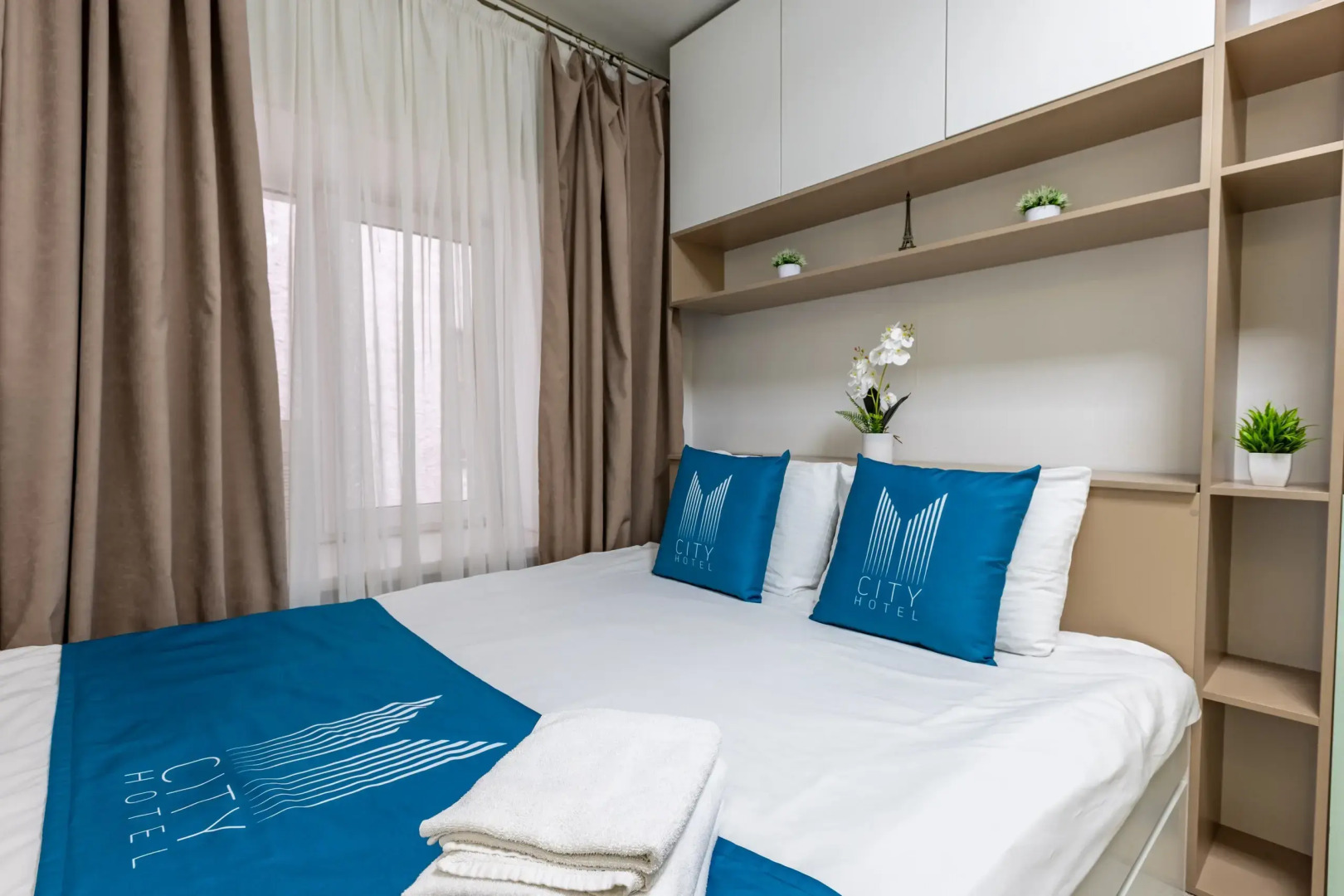 City lights Невский 90