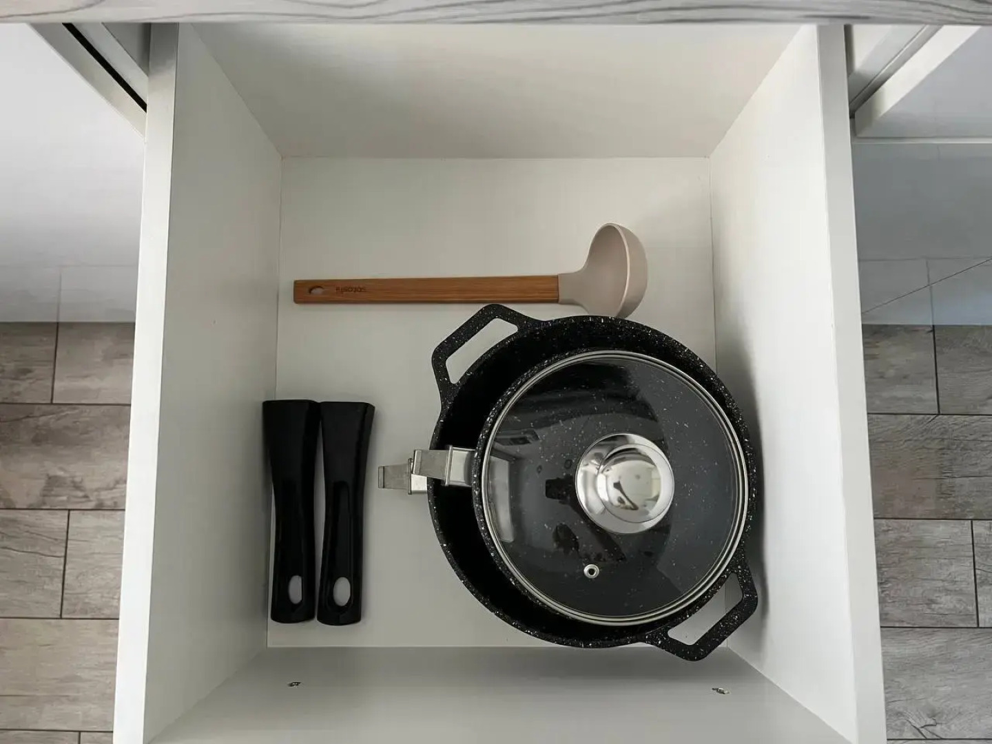 Апартаменты на Новороссийской 10