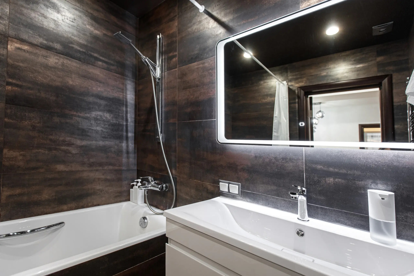 Апартаменты Трехкомнатные на Светлане