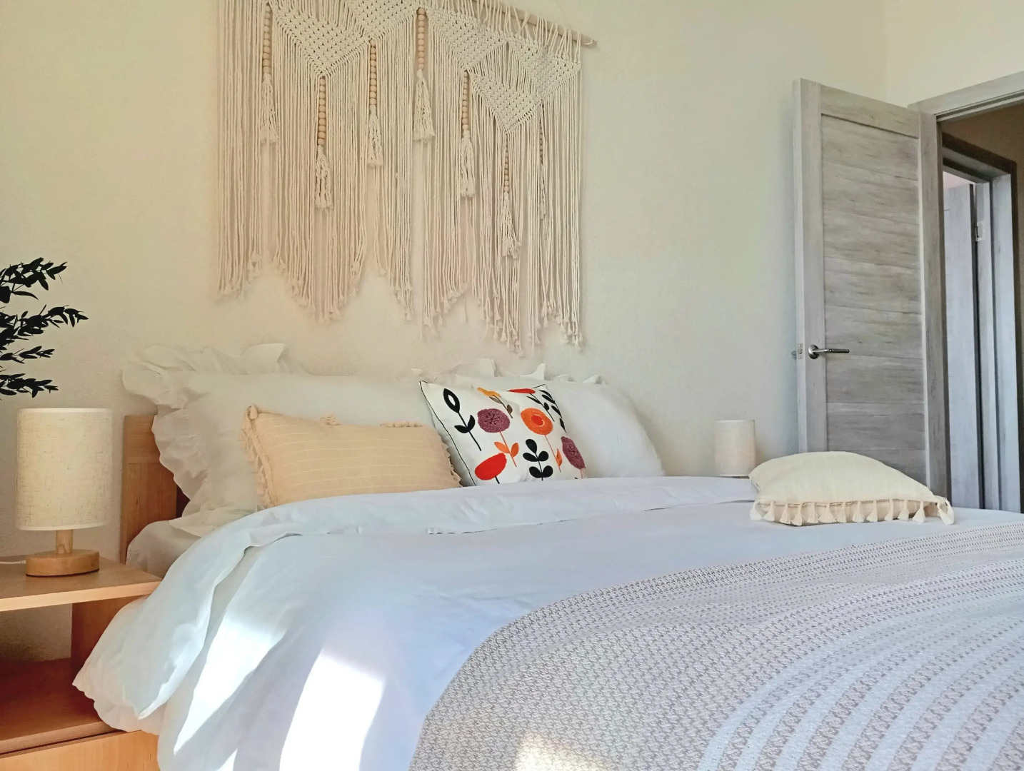 Квартира So fine Сети DeNewHome, Евротрешка в Центре с Парковочным Местом