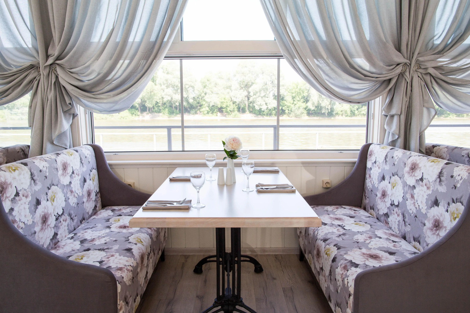 Отель Гостиничный комплекс 40 Меридиан Арбат