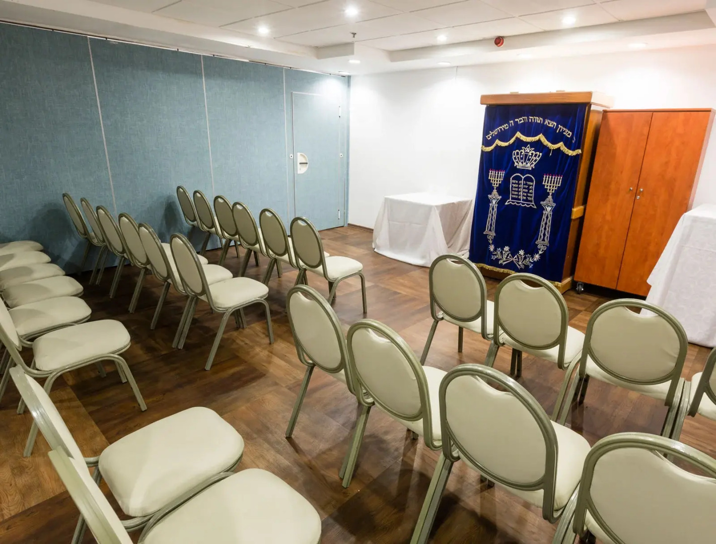 Отель Jerusalem Gardens Hotel & Spa