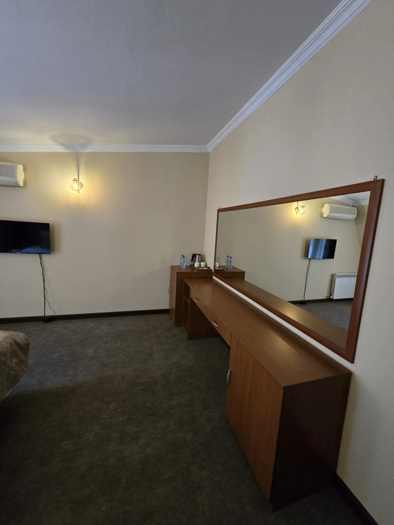 Отель Ritsa Hotel
