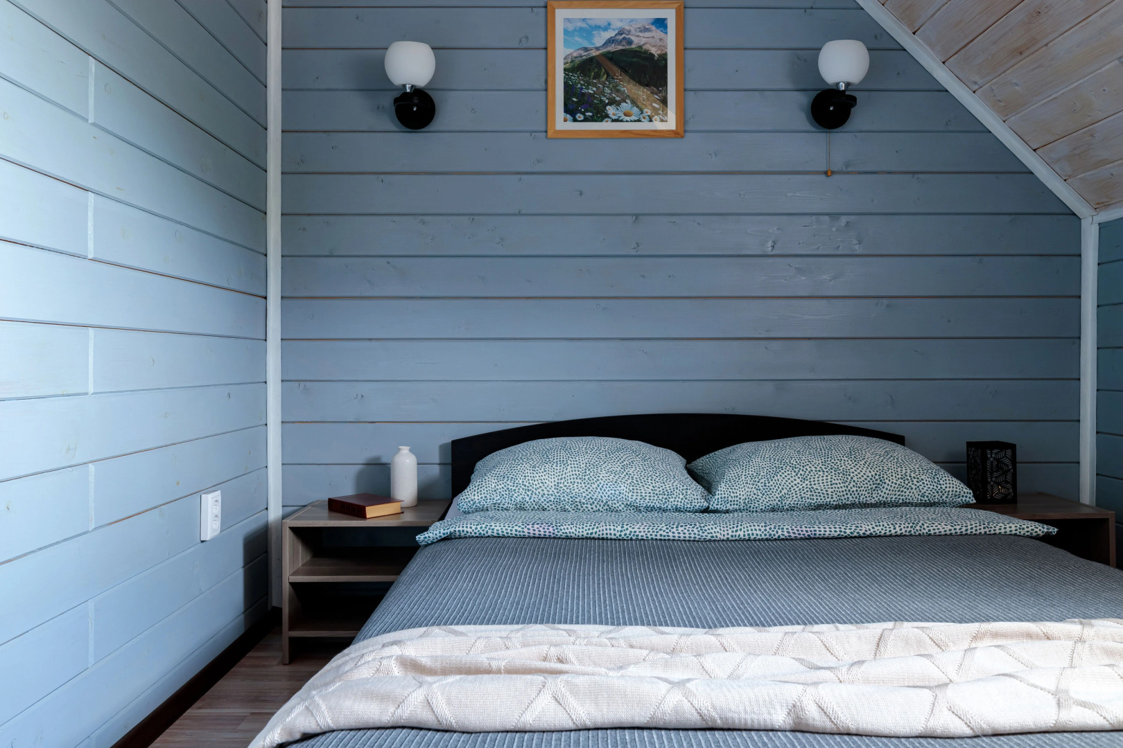 Частный дом часть с 2 спальнями с видом во дворик