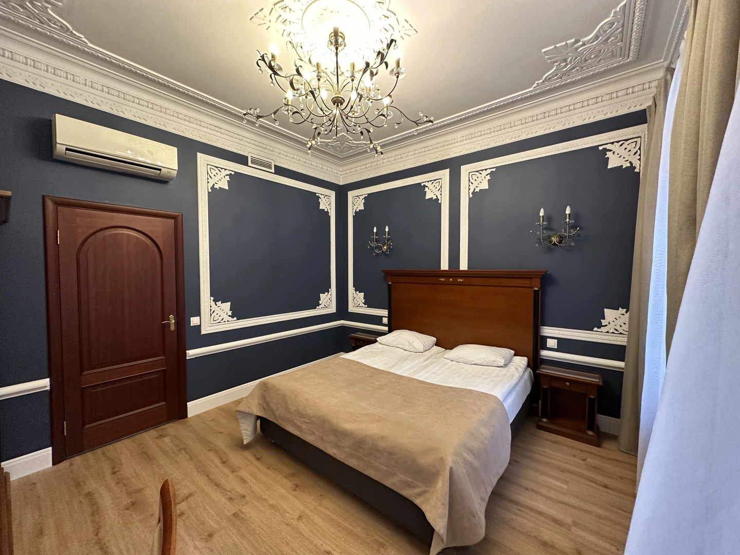 Отель Кристофф