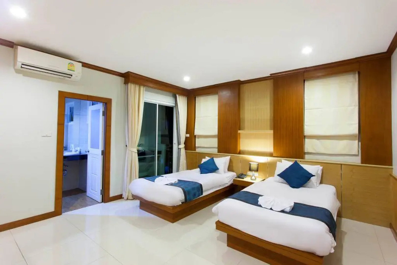 Отель The Bluewater