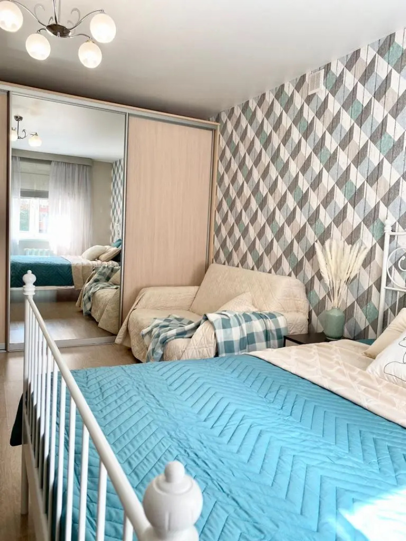 Апартаменты Сапфир с закрытым двором, рядом с ТЦ Остров, Мать и дитя