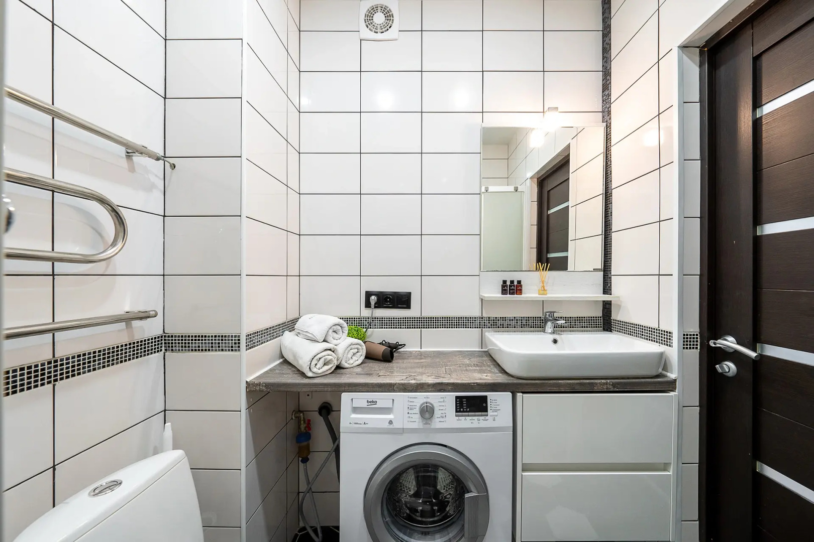 Апартаменты InnDays на Болдина 1к1