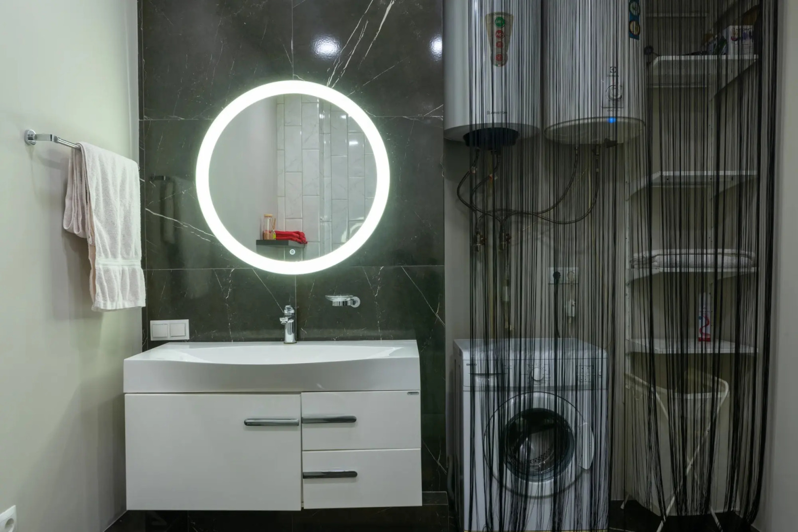 Апартаменты Apart VL Тигровая 16А (13/25 этаж)