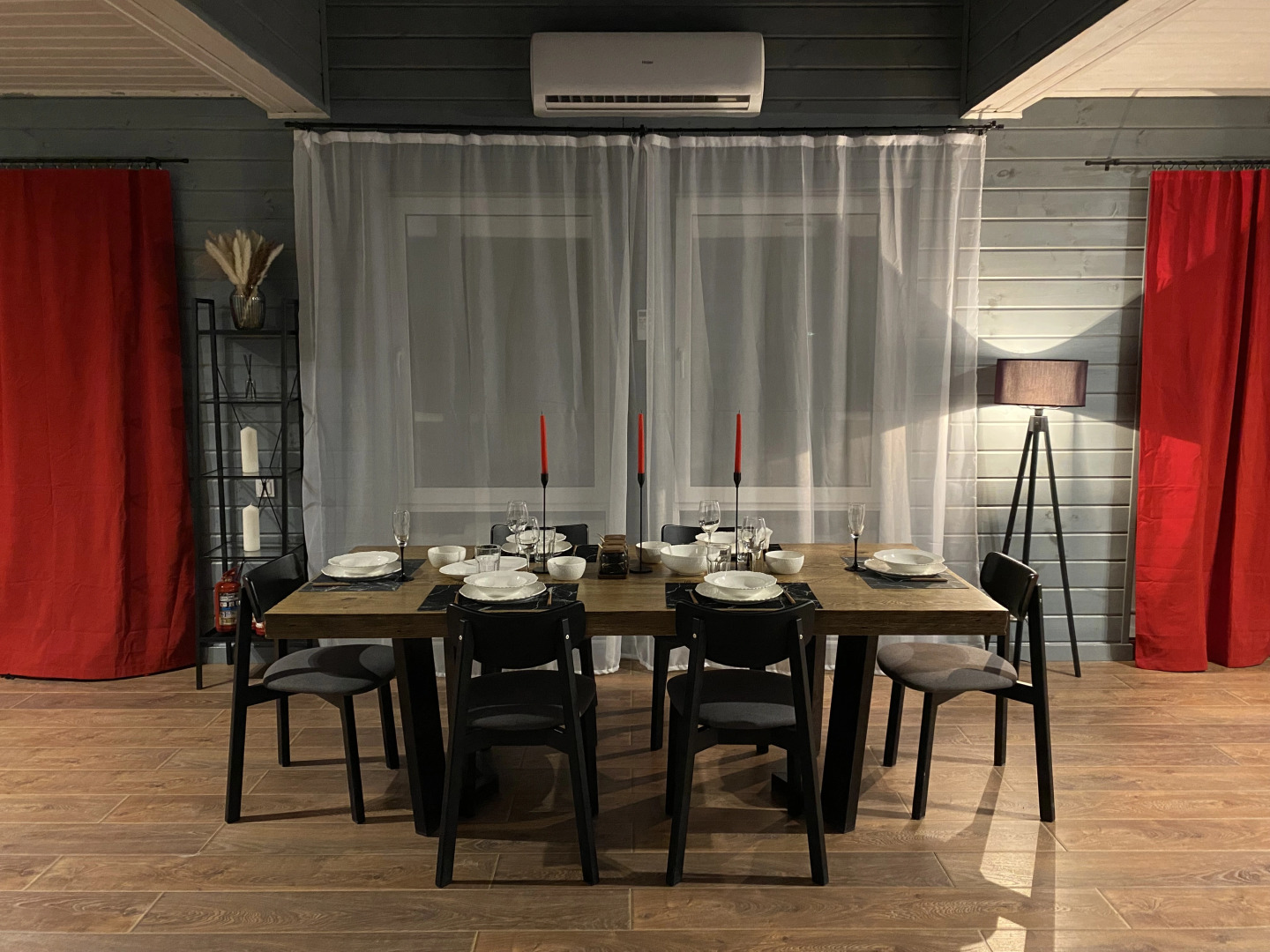 Частный Дом 250м2 с Баней Джакузи у Леса и Озера