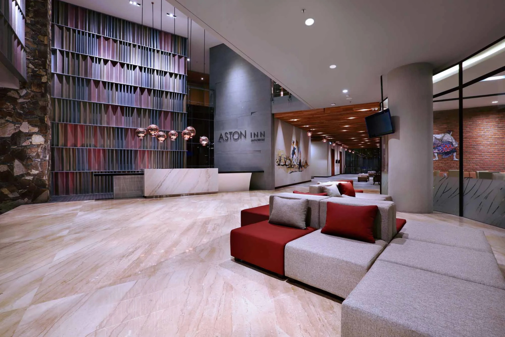 Отель Aston Inn Mataram