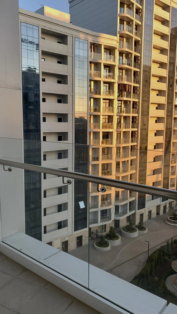 Апартаменты Славно в ЖК Sun Hills на 8 Этаже для Двоих