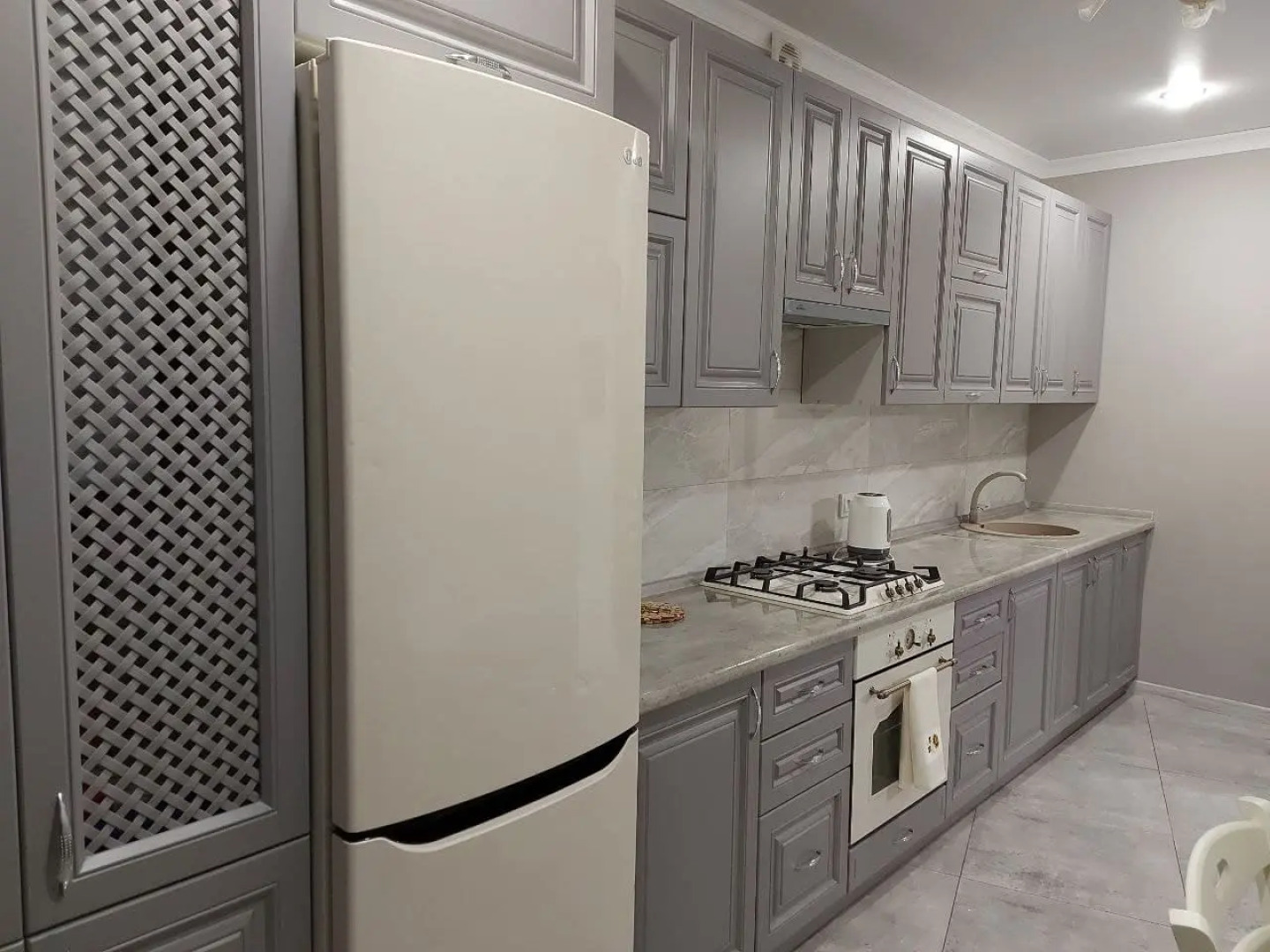 Квартира Flatirini Джикаева 1А