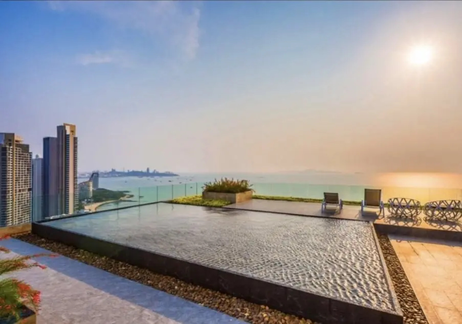 Апартаменты Riviera Wongamat Beach