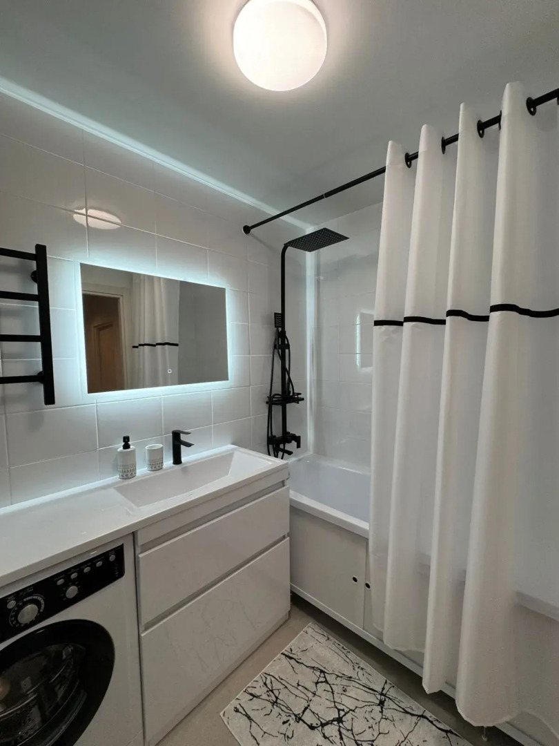 Квартира Стильная Евро 3-комнатная