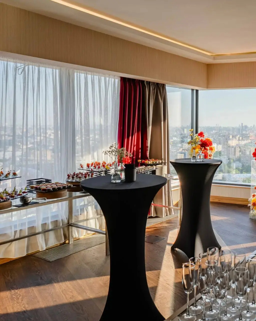 Отель Radisson Blu Olympiyskiy Hotel, Moscow