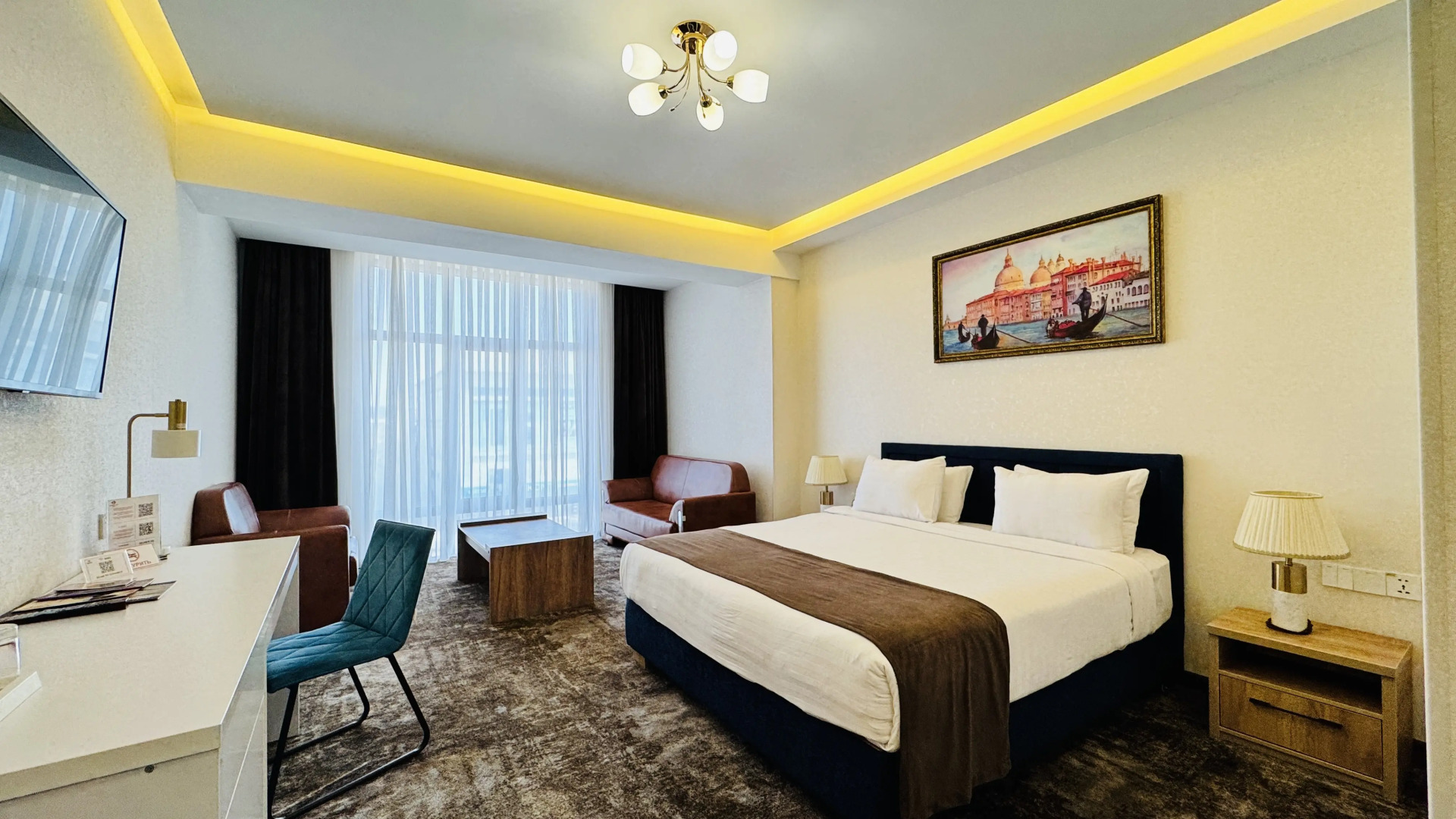 Отель Garnet Mir