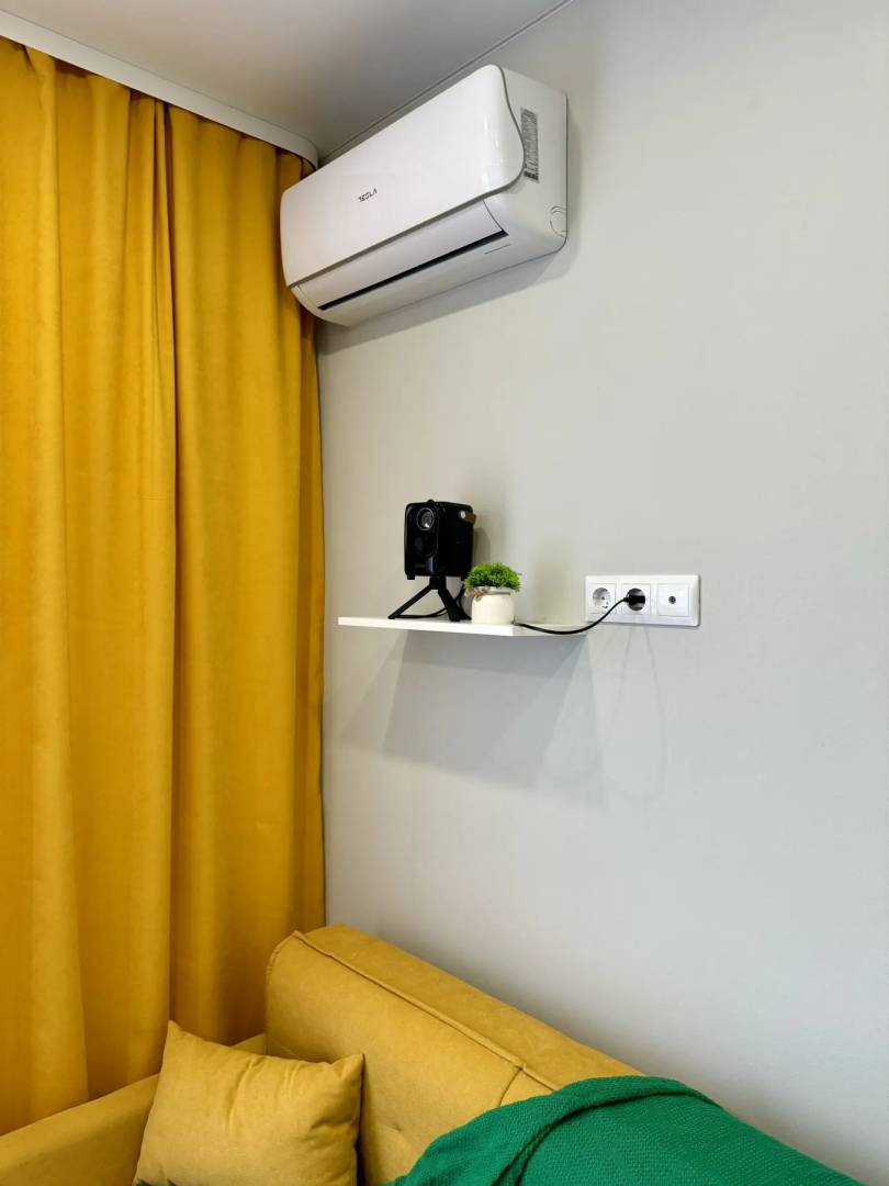 Апартаменты для Двоих с Кинопроектором