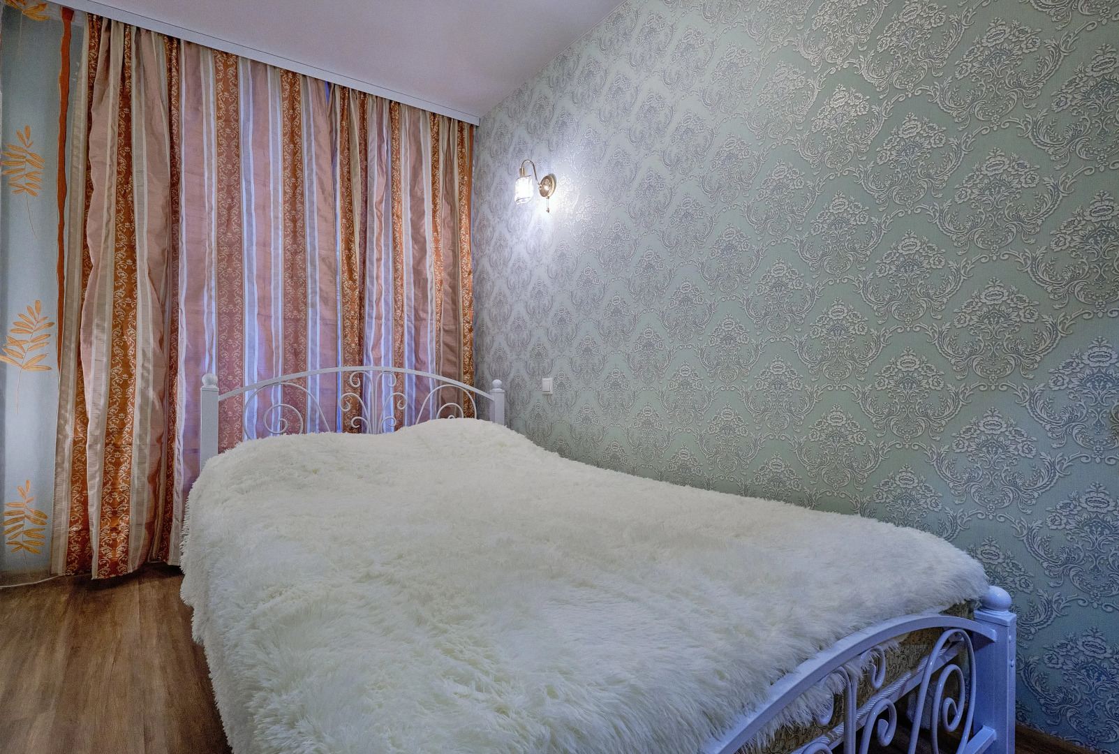 Квартира 2-х комн   у Московского вокзала - Невский пр 103