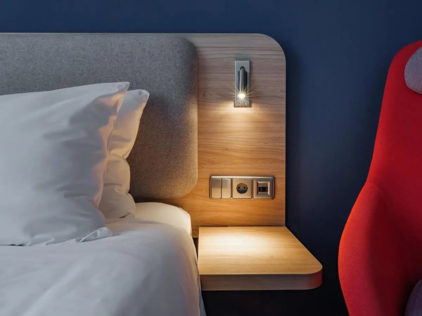 Отель Holiday Express Moscow Sheremetyevo Airport