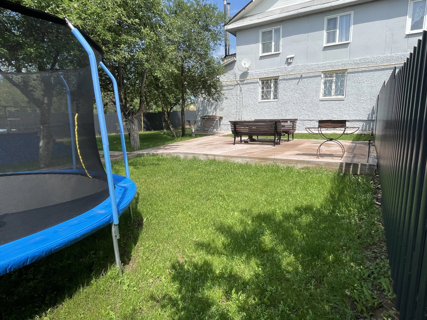 Гостевой Дом с Бассейном