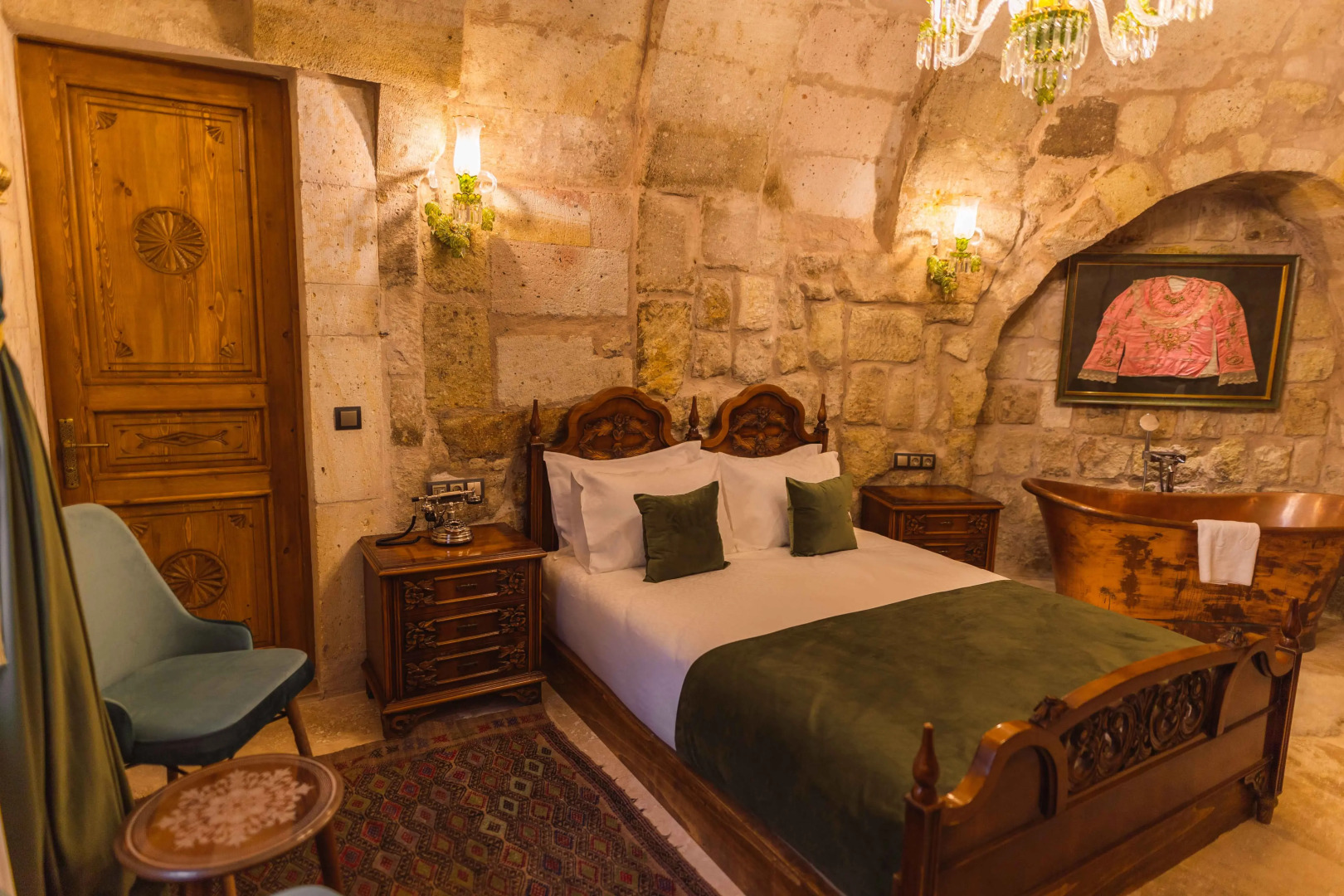 Отель Solo Cave Suites