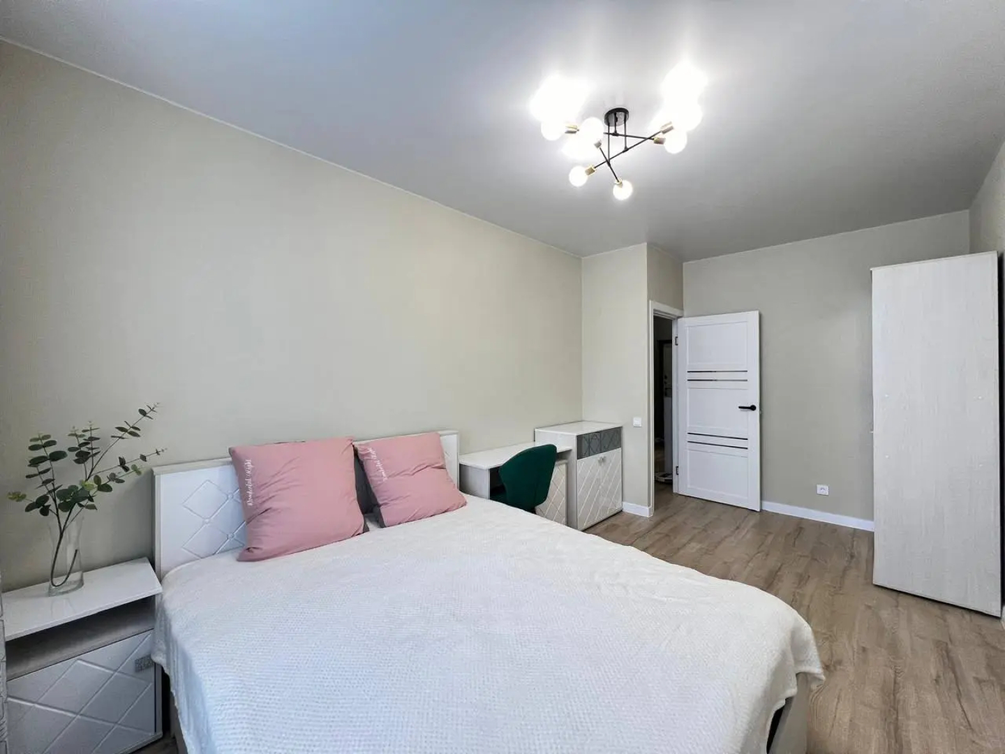 Квартира Толстой на Шипунова 12